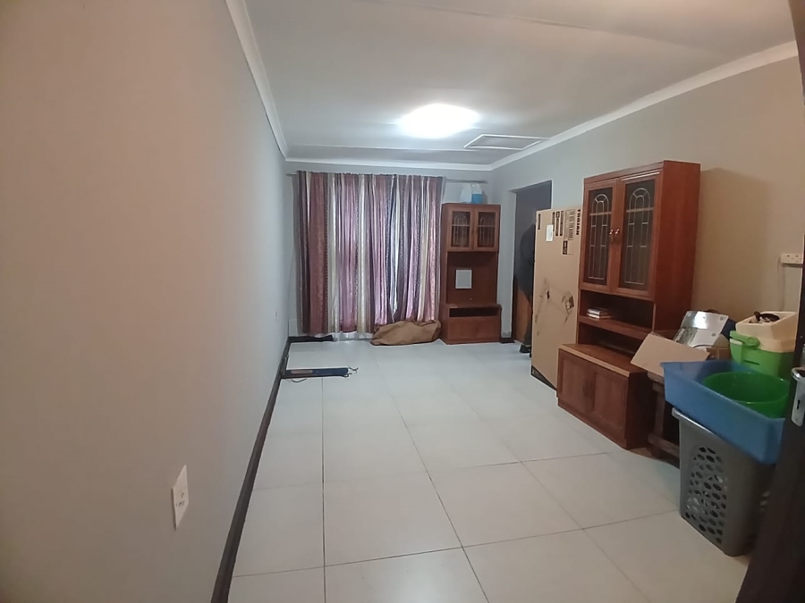 3 Bedroom Property for Sale in Lourenspark North West